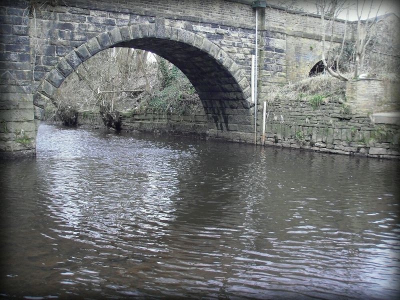 Copley Bridge, River Calder ©Jonothan Hoyle